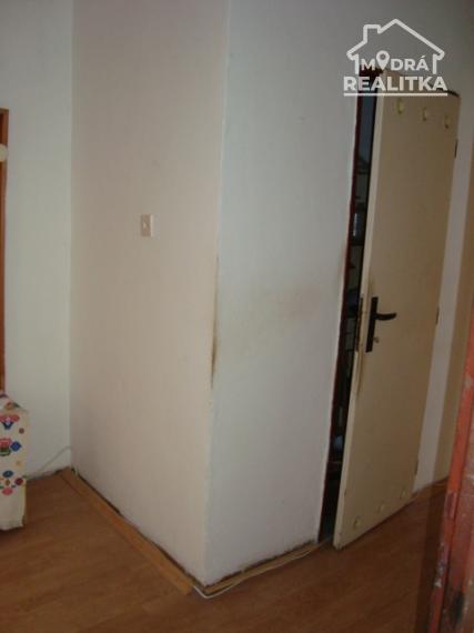 Predám 2-izbový byt - centrum mesta