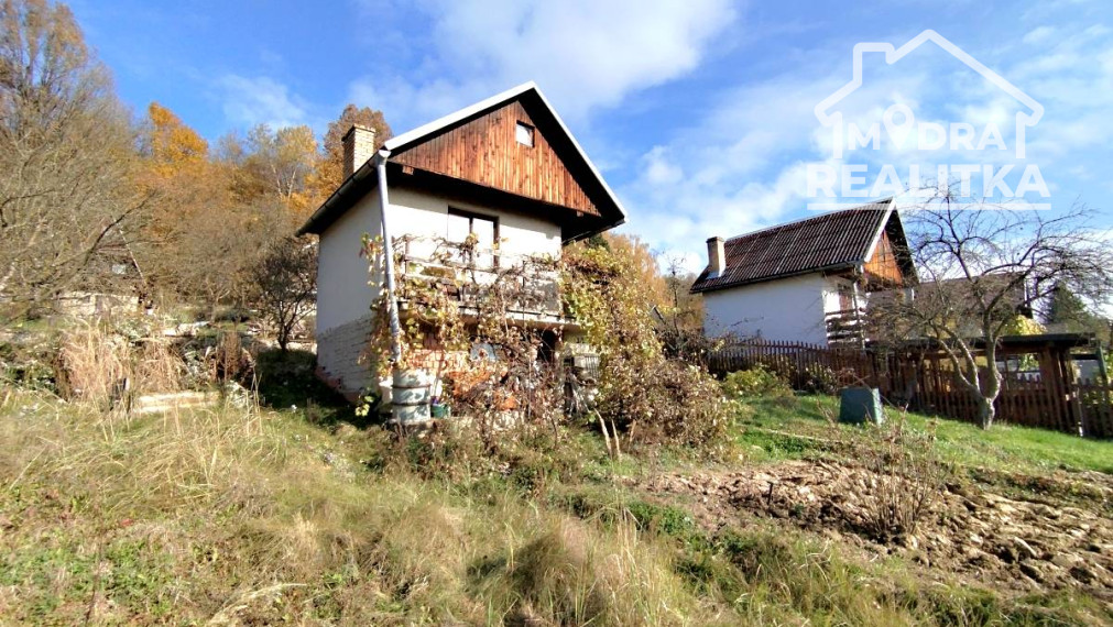 Murovaná záhradná chatka na predaj