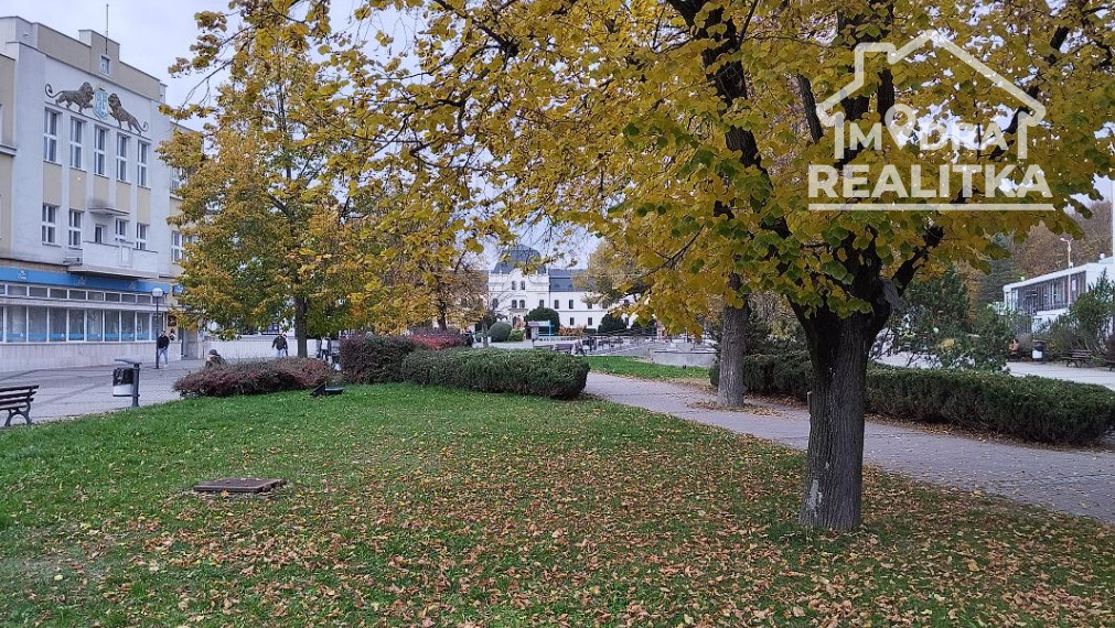 Obchodný priestor v bezprostrednom centre Humenného na prenájom