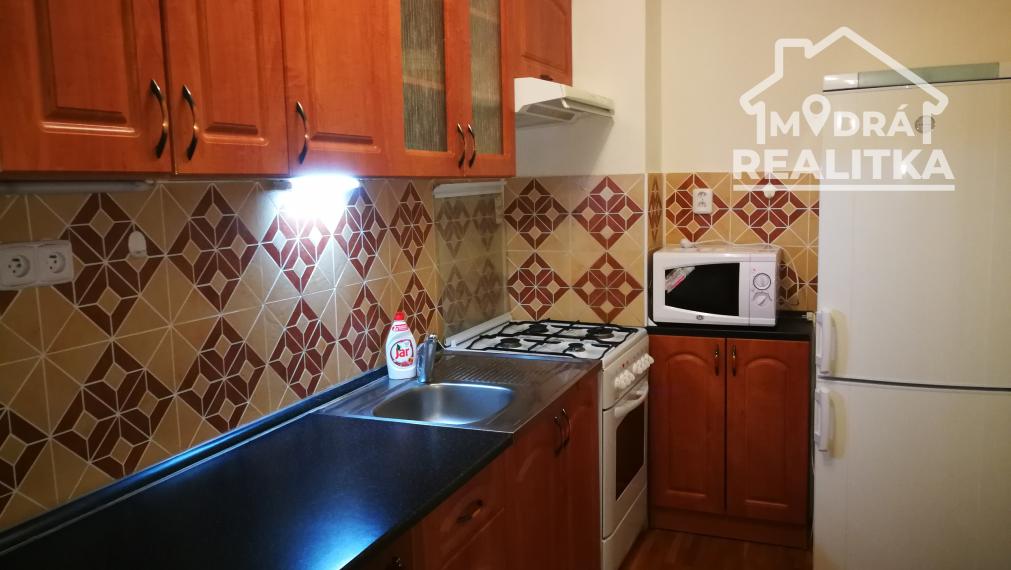 2 izbový byt v centre na prenájom