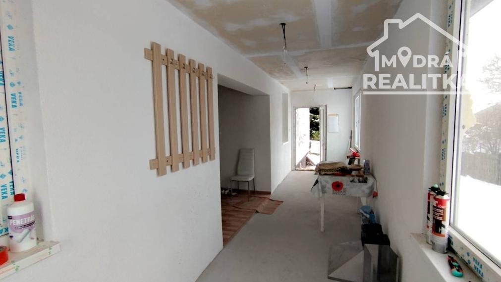 Malebná chalupa v podhorskej obci Habura