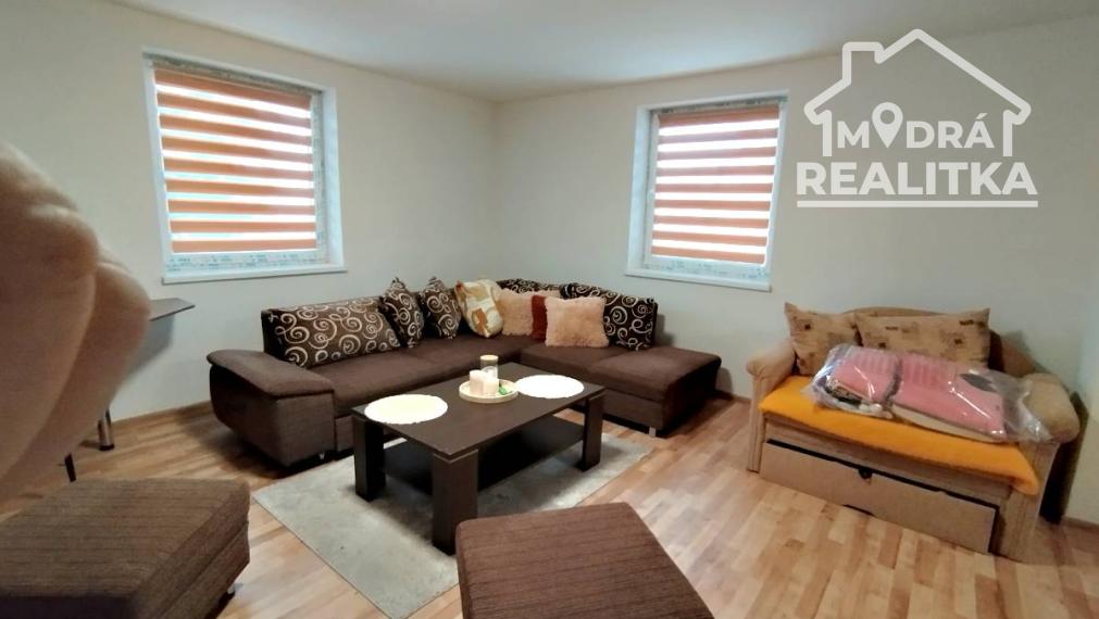 Malebná chalupa v podhorskej obci Habura