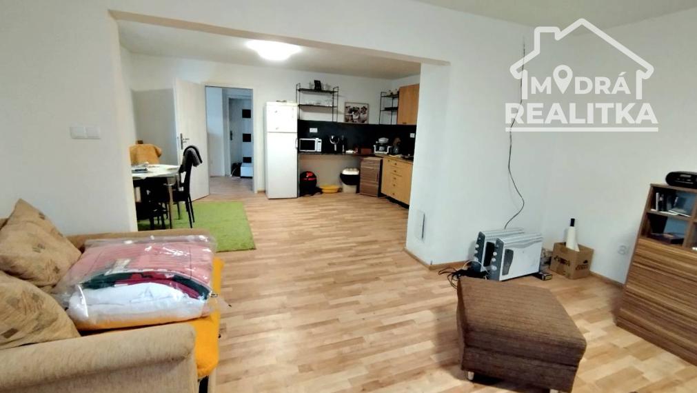 Malebná chalupa v podhorskej obci Habura