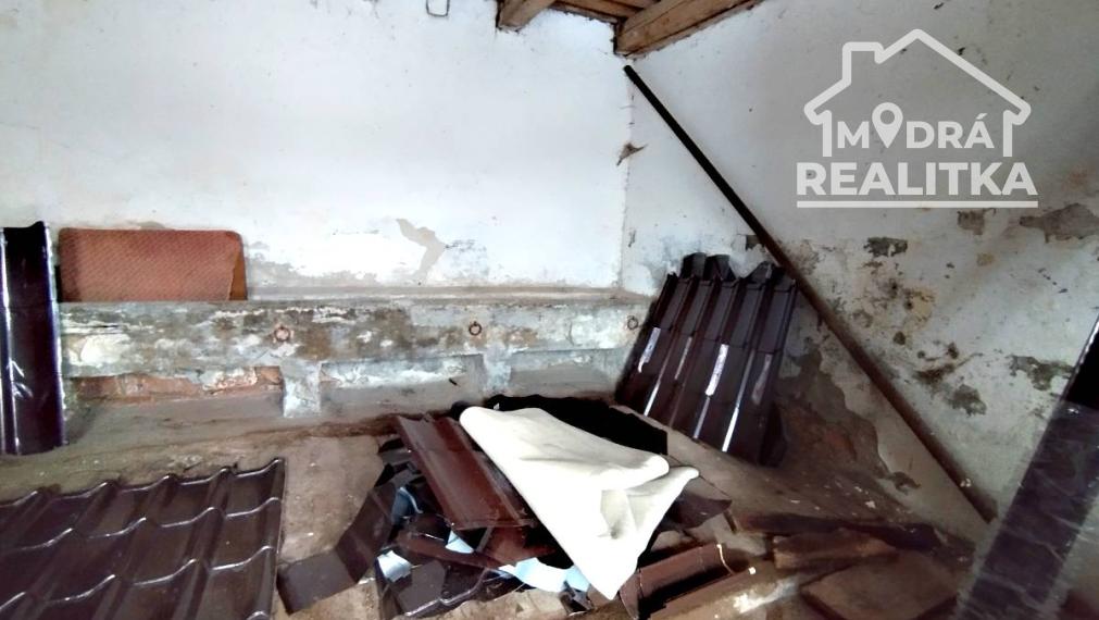 Malebná chalupa v podhorskej obci Habura