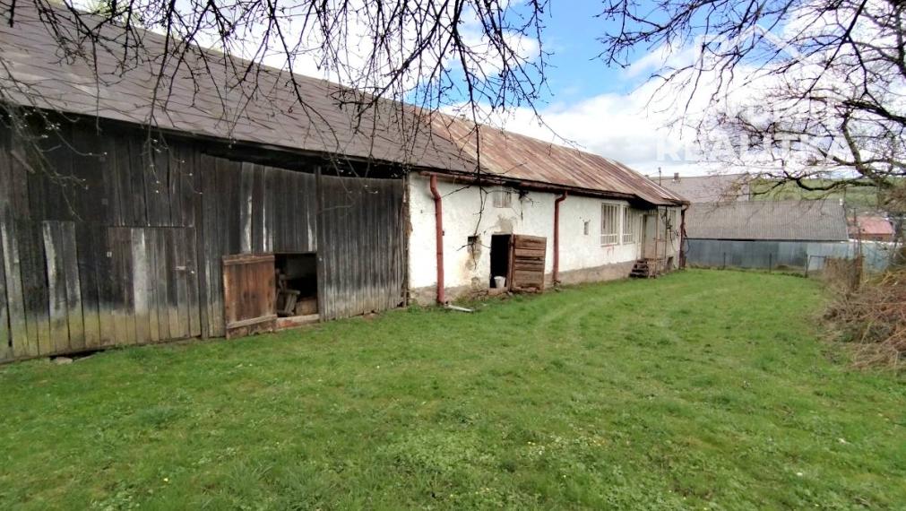 Chalupa na samote s dvoma  pozemkami – Pichne, okres Snina