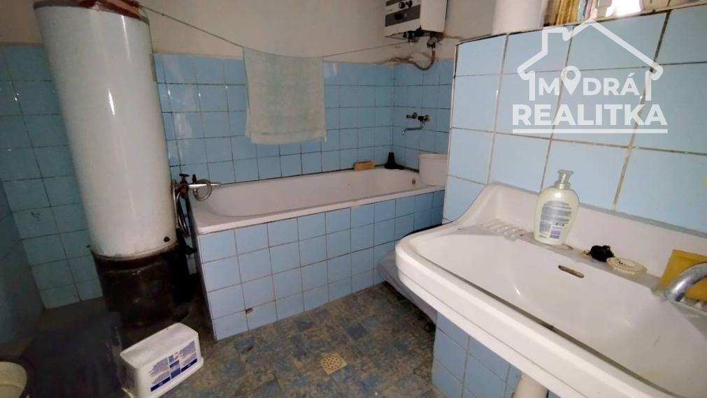 Chalupa na samote s dvoma  pozemkami – Pichne, okres Snina