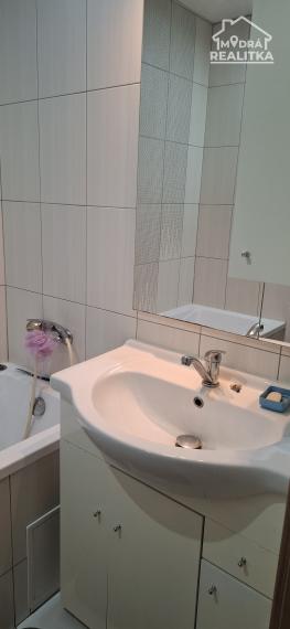 Predám 4-izbový byt