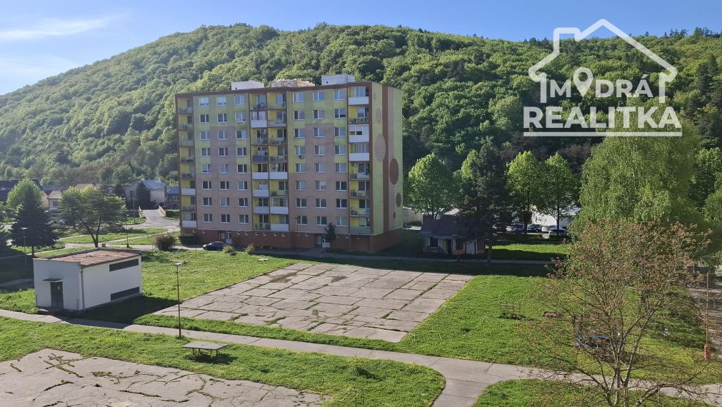 Predám 4-izbový byt