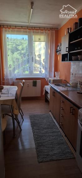 Predám 4-izbový byt