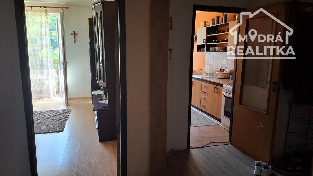 Predám 4-izbový byt