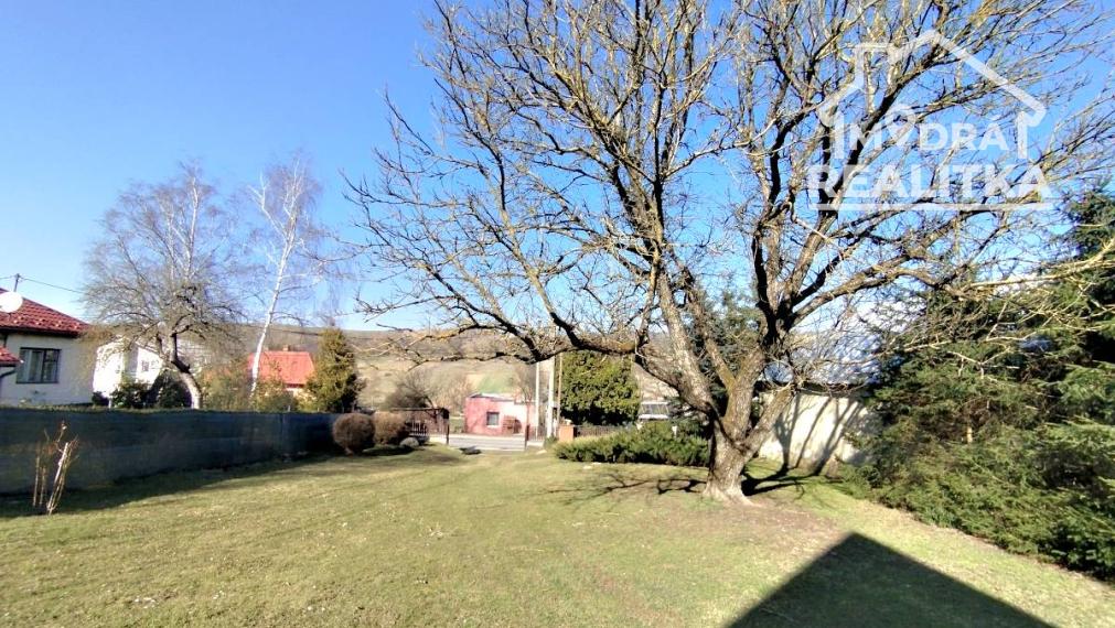 PREDANÝ - Stavebný pozemok vo Víťazovciach