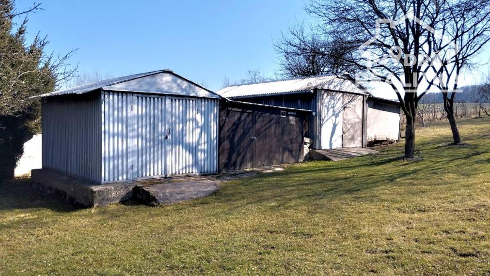 PREDANÝ - Stavebný pozemok vo Víťazovciach