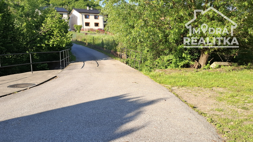 Stavebný pozemok pod lesom - ul. Jesenského