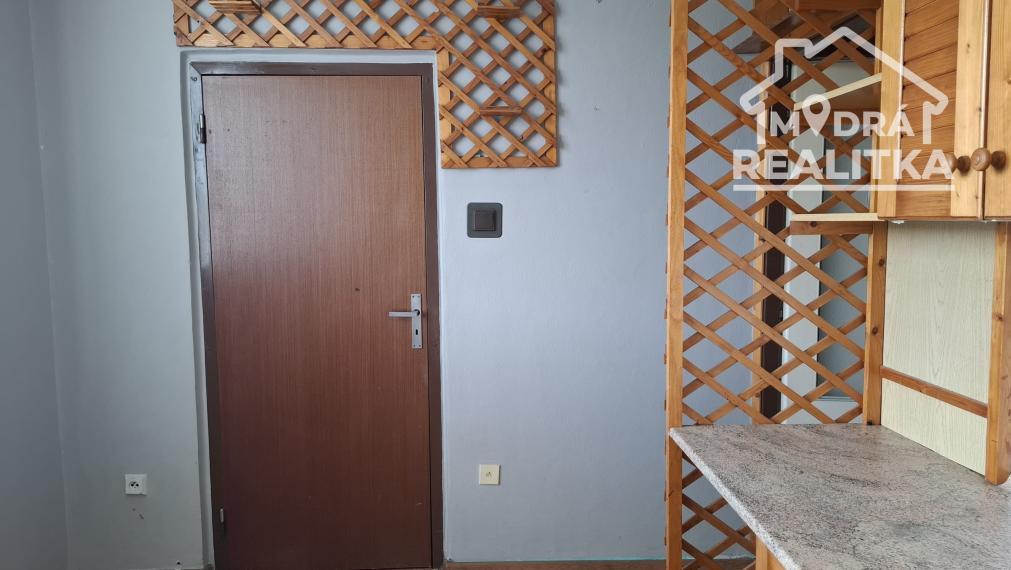 ZNÍŽENÁ CENA - 3-izbový byt -Komenského