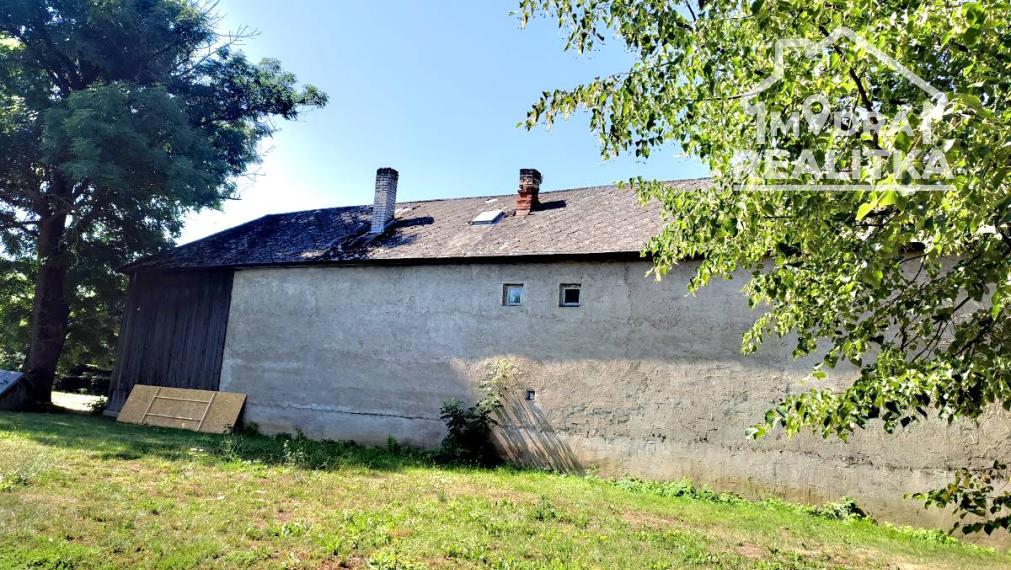 Rodinný dom v Dlhom nad Cirochou na predaj.