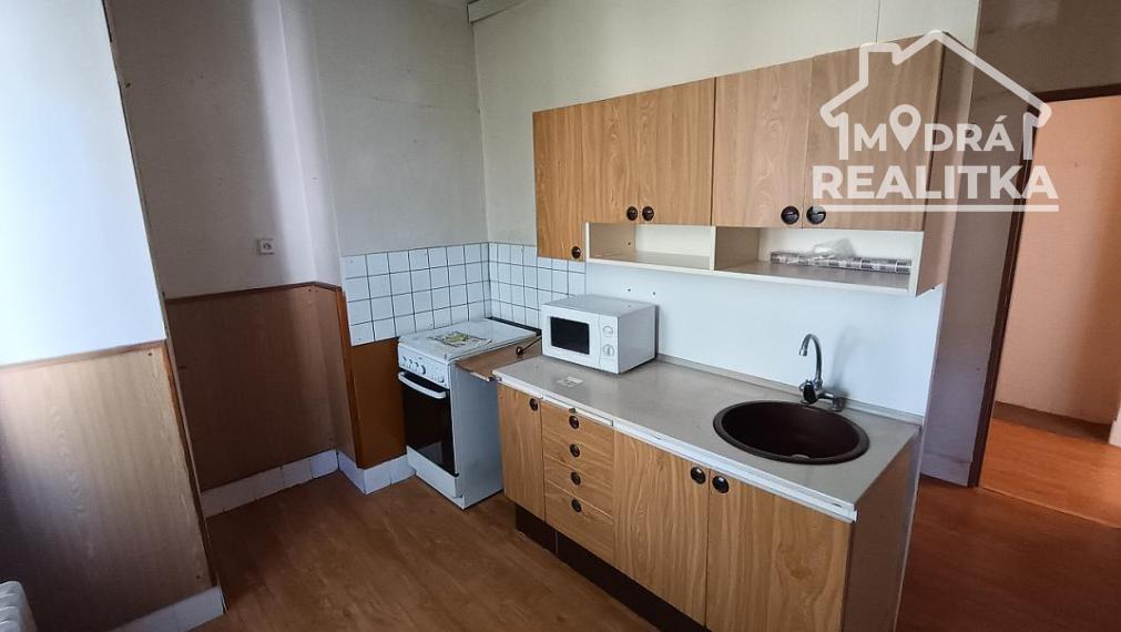 3-izbový tehlový byt v Humennom na predaj – výborná poloha a potenciál!