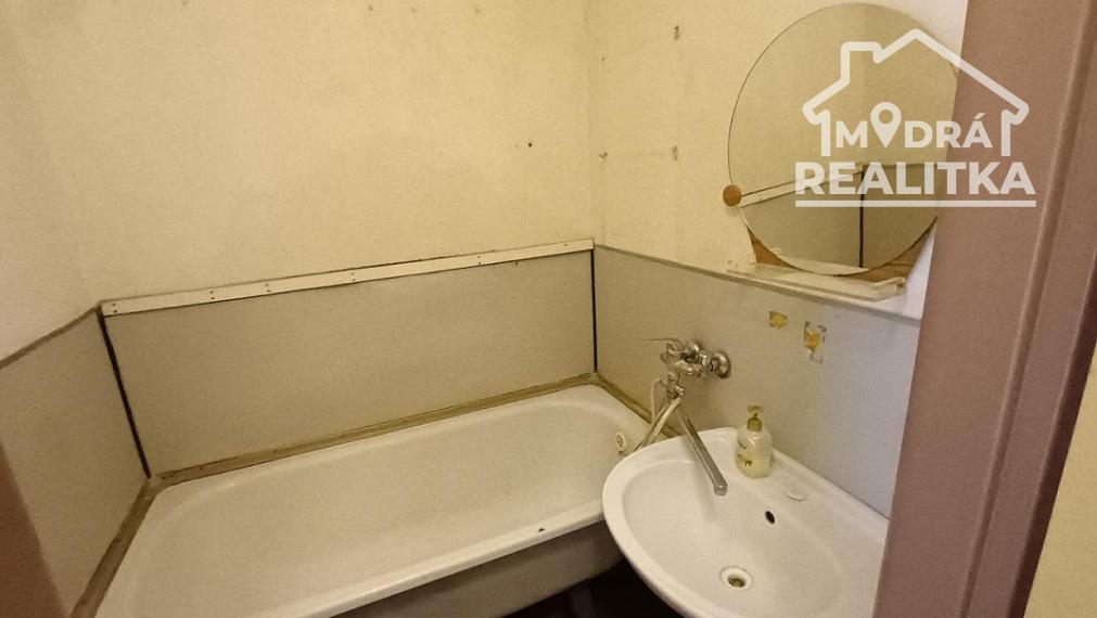 3-izbový tehlový byt v Humennom na predaj – výborná poloha a potenciál!