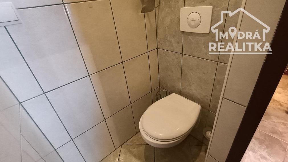 Zariadený 1-izbový byt v centre – na predaj