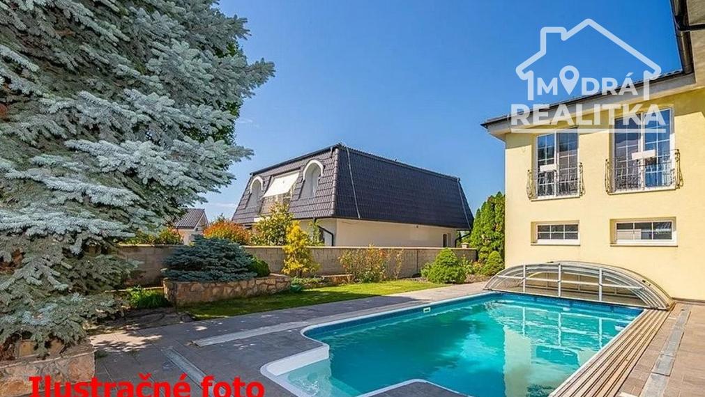 🏡 Ponuka: Exkluzívny rodinný dom s bazénom a saunou len 7 km od Humenného na prenájom