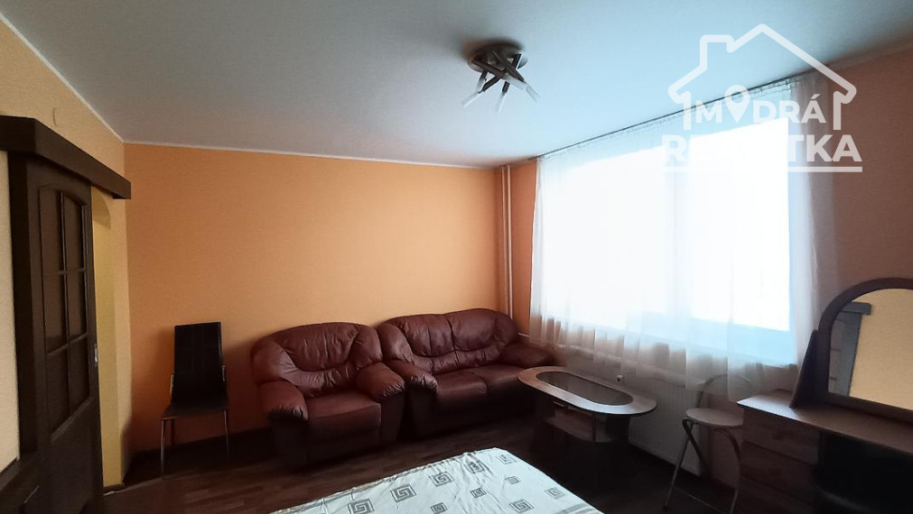 Prenajaté Kompletne zariadený 1-izbový byt s loggiou – priamo v CENTRE