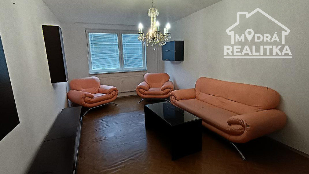 PRENÁJOM: Priestranný 3-izbový byt so špajzou (73 m²) – Humenné, pod Sokolejom