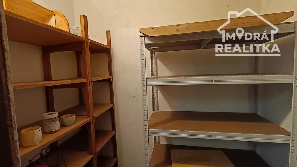 PRENÁJOM: Priestranný 3-izbový byt so špajzou (73 m²) – Humenné, pod Sokolejom