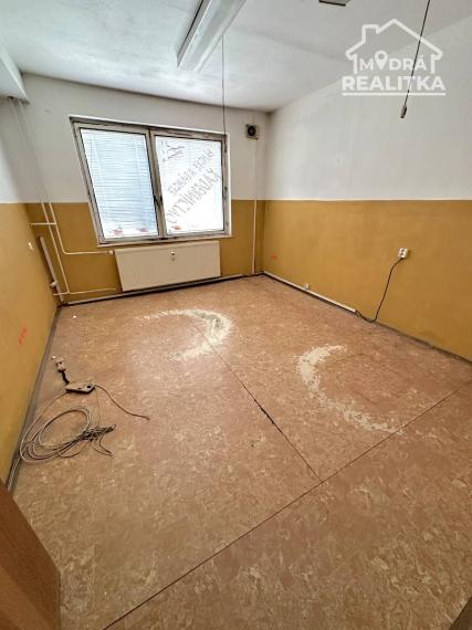 Priestranný 2-iz byt (72 m²) s potenciálom na 3 iz.