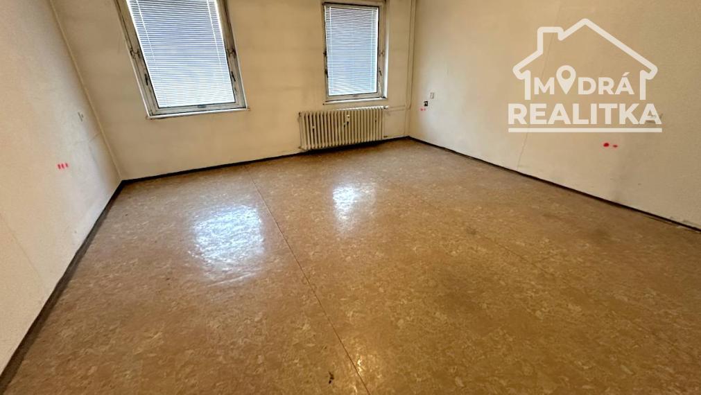 Priestranný 2-iz byt (72 m²) s potenciálom na 3 iz.