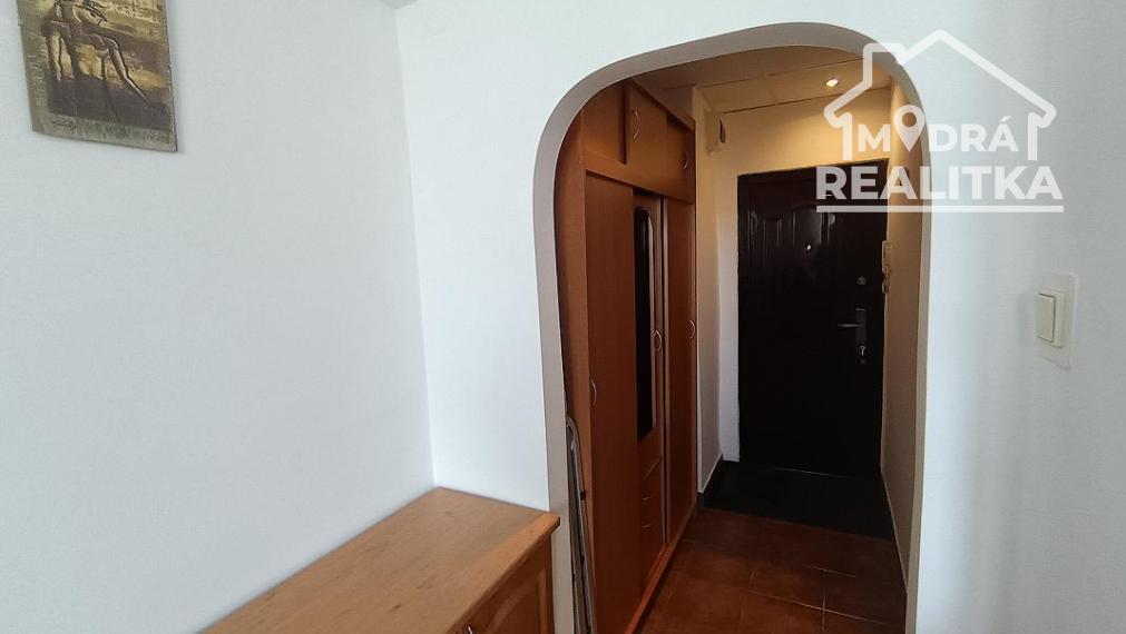 Na predaj štýlový 1-izbový zrekonštruovaný byt v centre – 41 m², balkón
