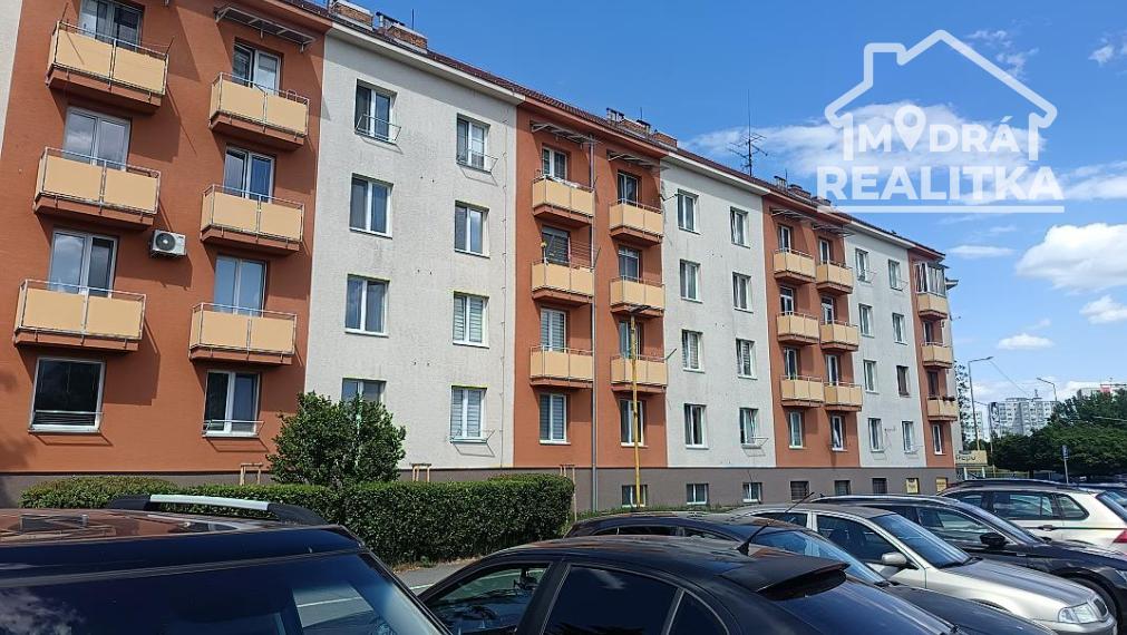 Na predaj štýlový 1-izbový zrekonštruovaný byt v centre – 41 m², balkón
