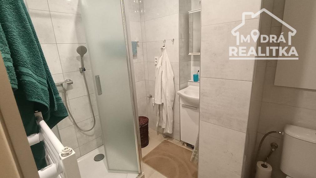 Na predaj štýlový 1-izbový zrekonštruovaný byt v centre – 41 m², balkón