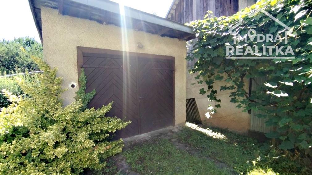 Rodinný dom v Snine na predaj - na bývanie i podnikanie.