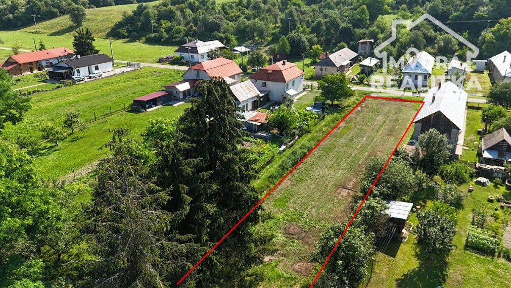 Stavebný pozemok s jedinečným bonusom na záver