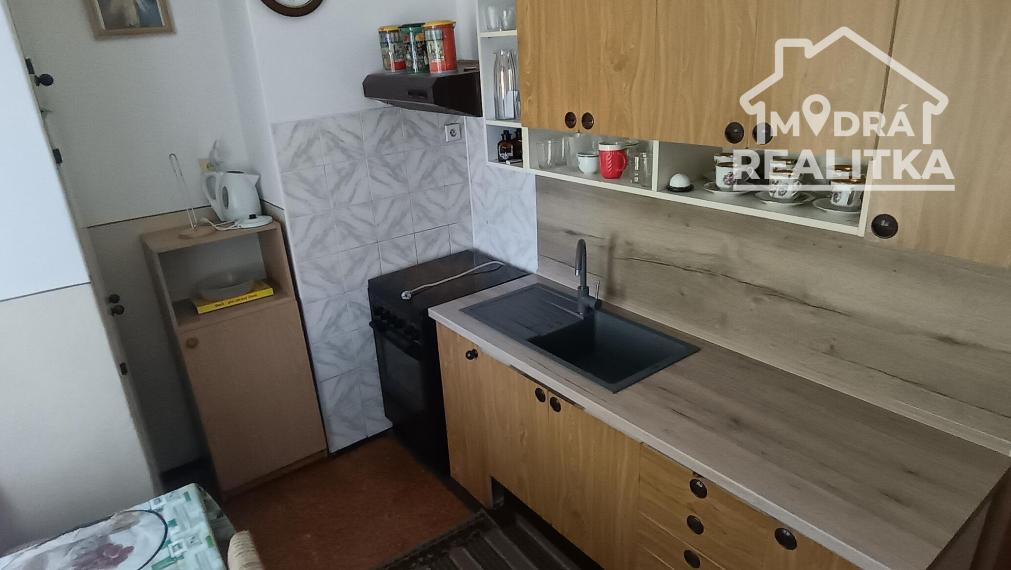 3-IZBOVÝ BYT 71 m² S BALKÓNOM A PIVNICOU – V Centre HUMENNÉHO