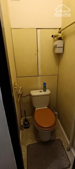 3-IZBOVÝ BYT 71 m² S BALKÓNOM A PIVNICOU – V Centre HUMENNÉHO