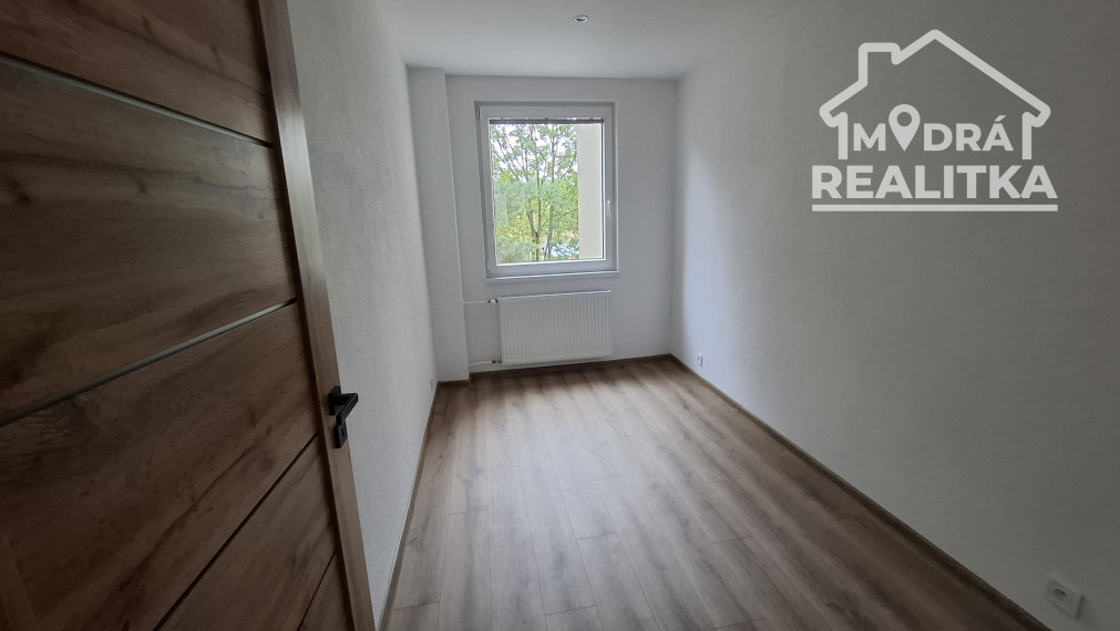 KOMPLETNE ZREKONŠTRUOVANÝ 3-IZBOVÝ BYT - Ťahanovce