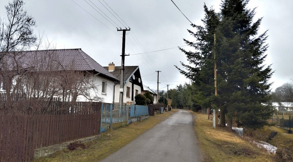 Malebná chalupa v podhorskej obci Habura