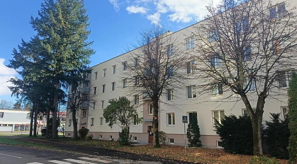 3-izbový tehlový byt v Humennom na predaj – výborná poloha a potenciál!