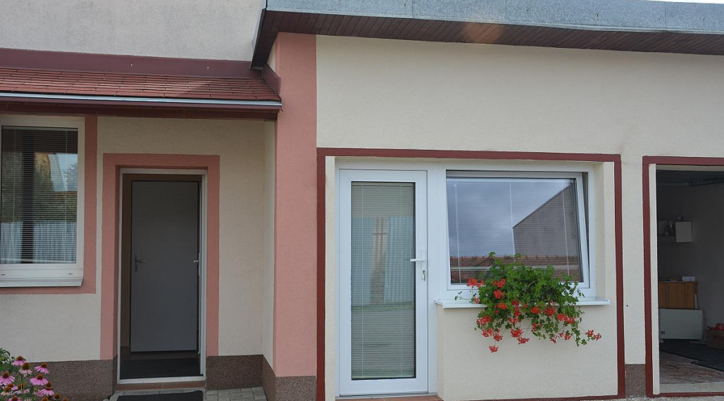 Na prenájom zrekonštruovaná kancelária s vlastným parkovaním