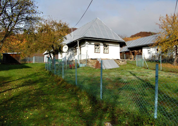 100 ročná chlupa v Poloninách na predaj