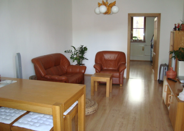 Predaný : 2-izbový byt-Komenského