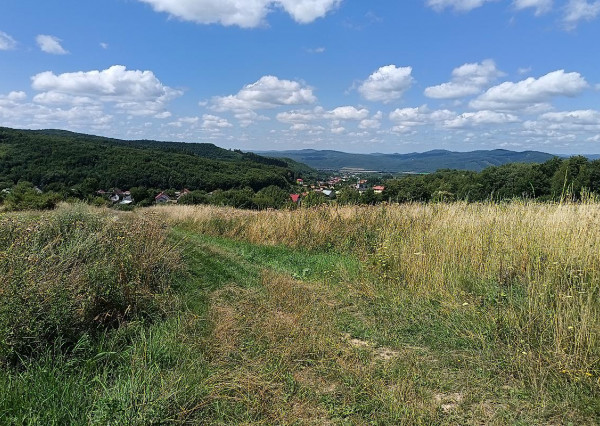 Rekreačný pozemok s panoramatickým výhľadom – Zemplínske Hámre