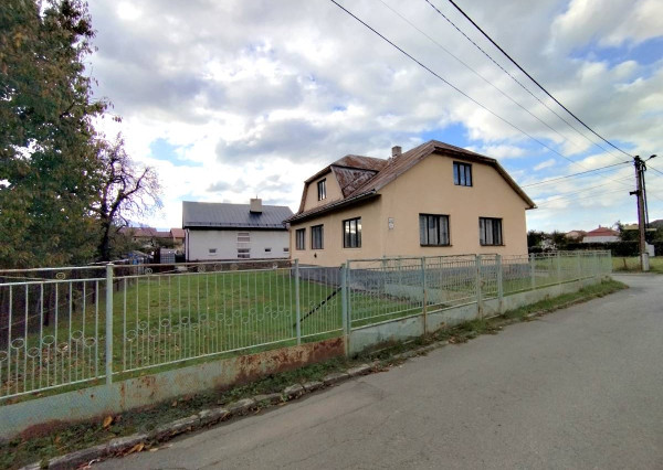 Rodinný dom v Snine – za cenu bytu!