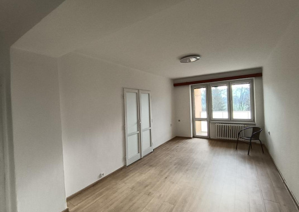 4-izbový byt na prenájom – Humenné, Sídlisko IIA