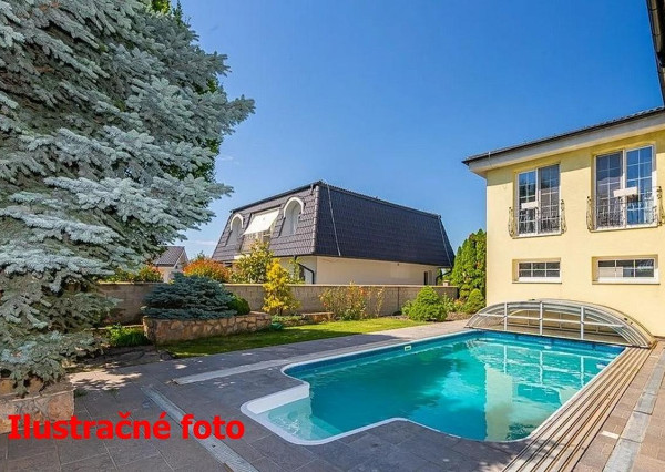 🏡 Ponuka: Exkluzívny rodinný dom s bazénom a saunou len 7 km od Humenného na prenájom