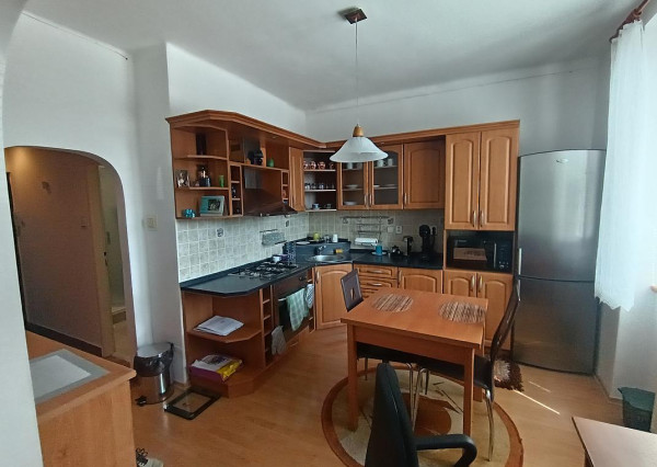Na predaj štýlový 1-izbový zrekonštruovaný byt v centre – 41 m², balkón