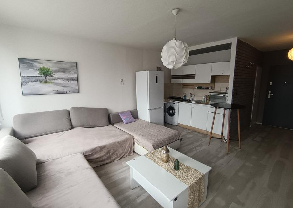 Na prenájom veľká zariadená garsónka na Sídlisku III – 32 m²