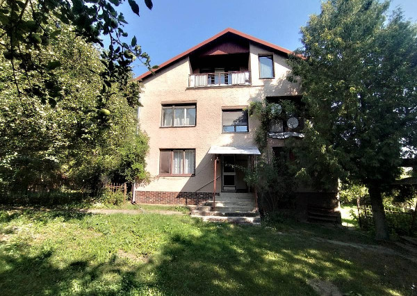 Rodinný dom pod lesom na predaj – Ptičie, časť Podskalka