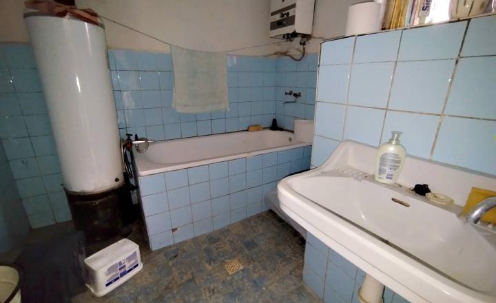 Chalupa na samote s dvoma  pozemkami – Pichne, okres Snina - fotografia 5