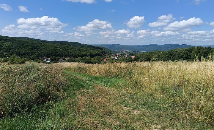 Rekreačný pozemok s panoramatickým výhľadom – Zemplínske Hámre